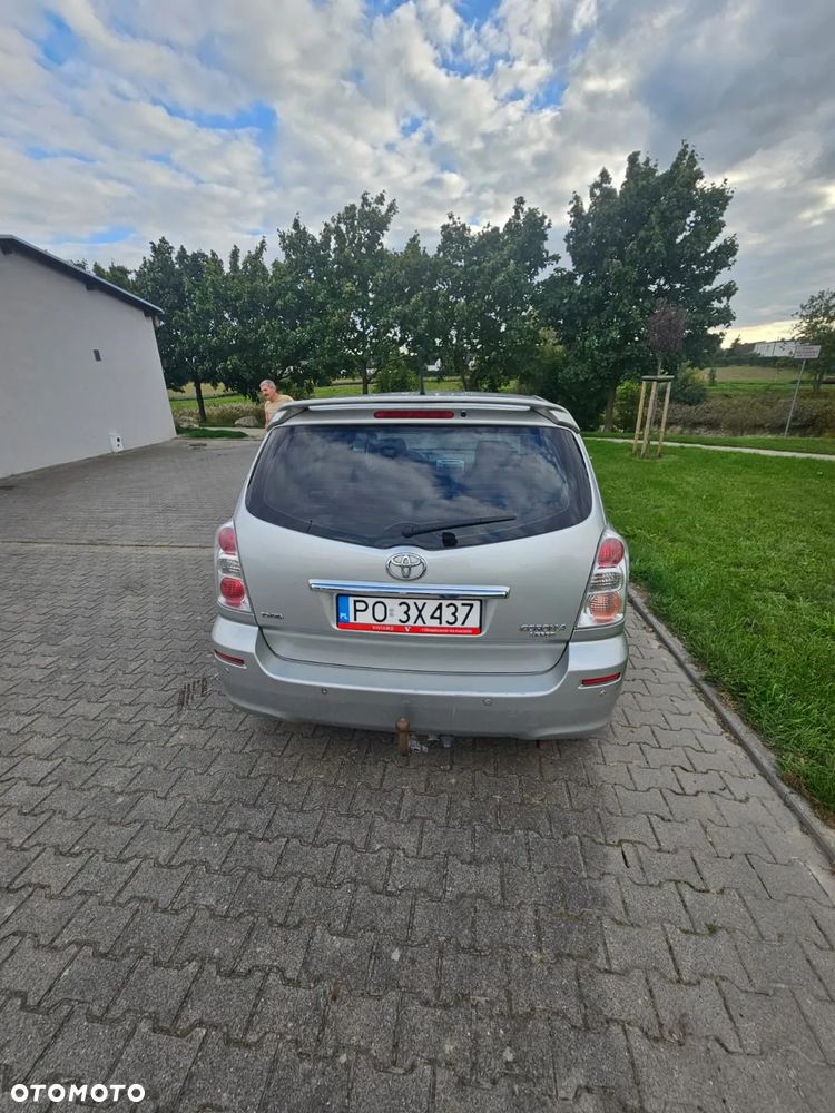 Toyota Corolla Verso 1.8 Sol + 7os - 2
