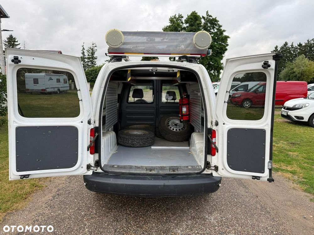 Volkswagen Caddy - 29