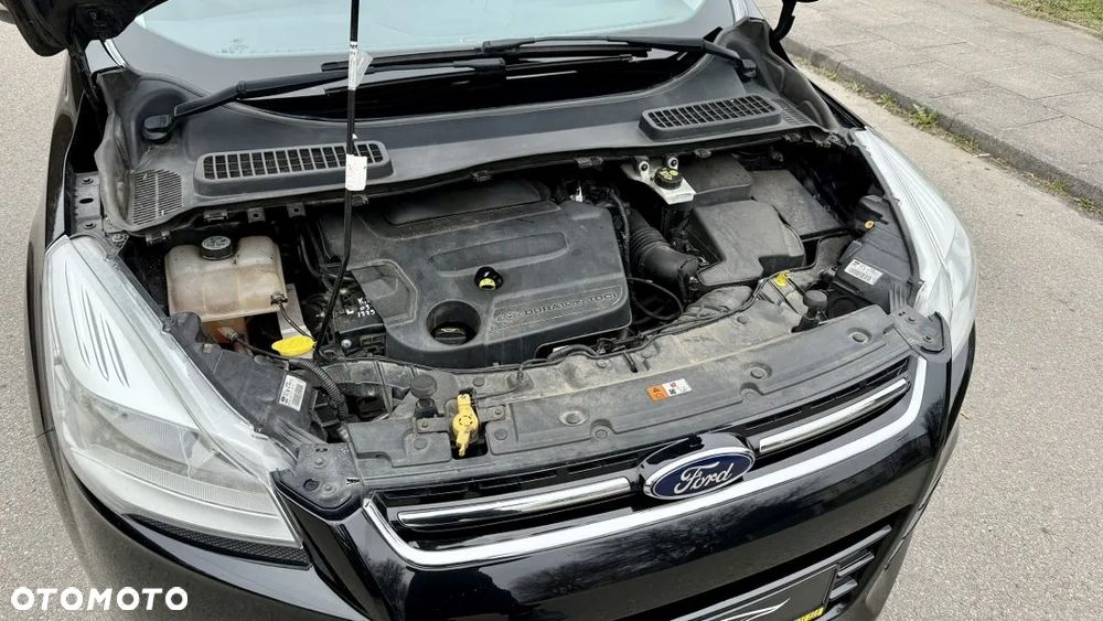 Ford Kuga 2.0 TDCi 2x4 Titanium - 39