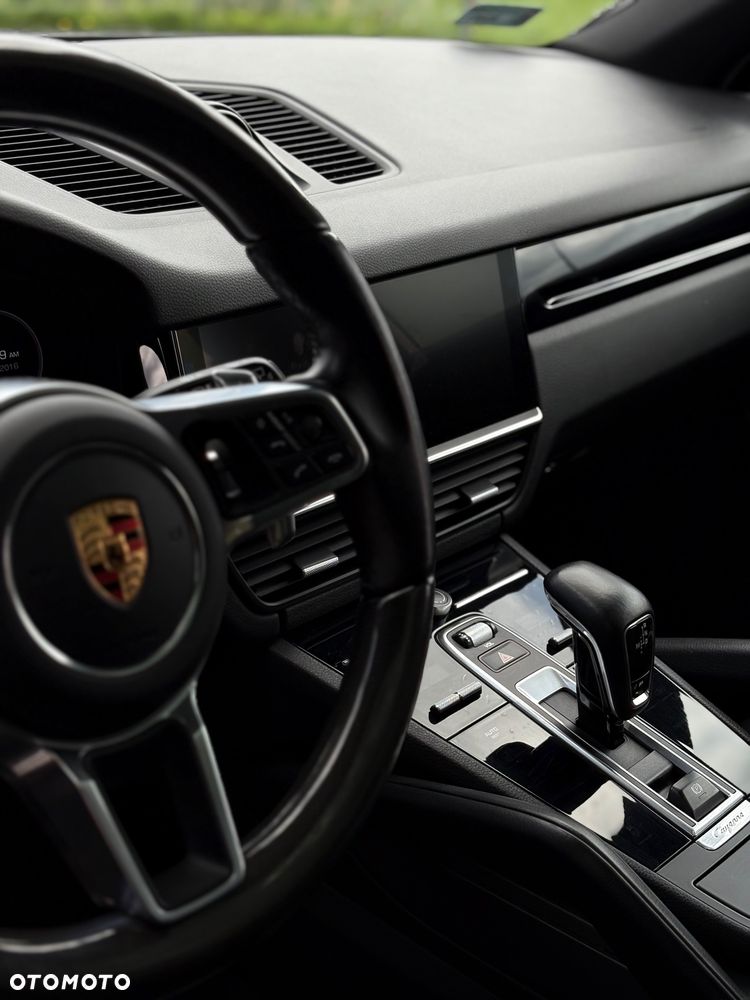 Porsche Cayenne Standard - 13