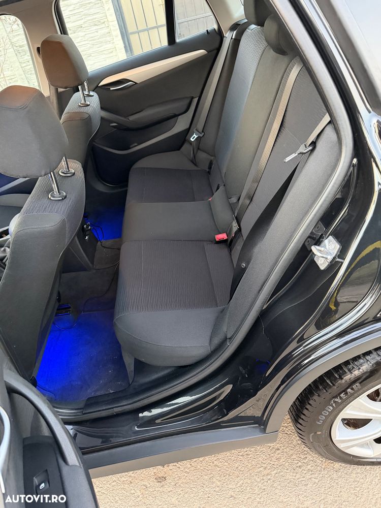 BMW X1 sDrive18d xLine - 9