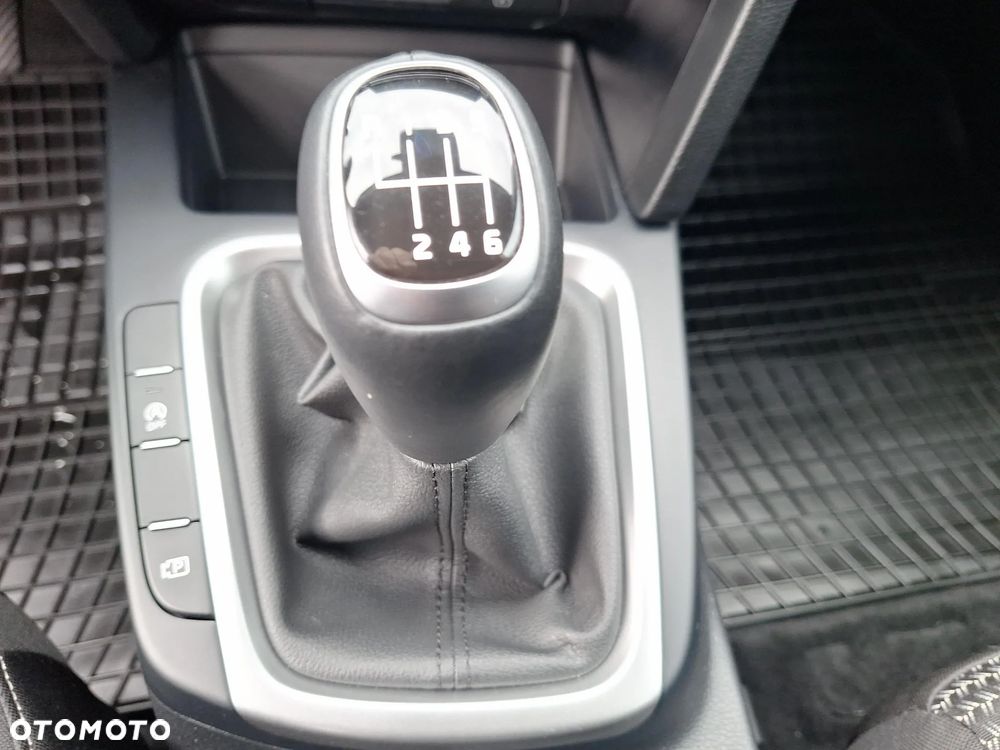 Kia XCeed - 15