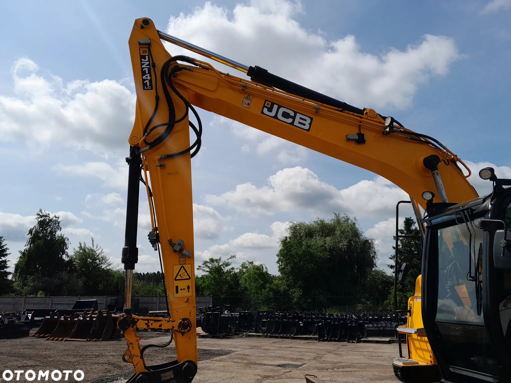 JCB JZ 141 LC - 16