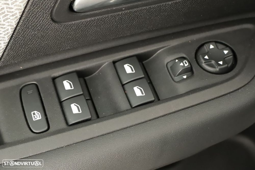 Citroën C4 1.2 PureTech Max EAT8 - 20