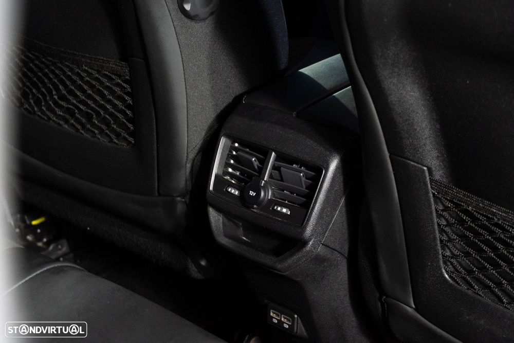 Peugeot 3008 1.5 BlueHDi GT - 27