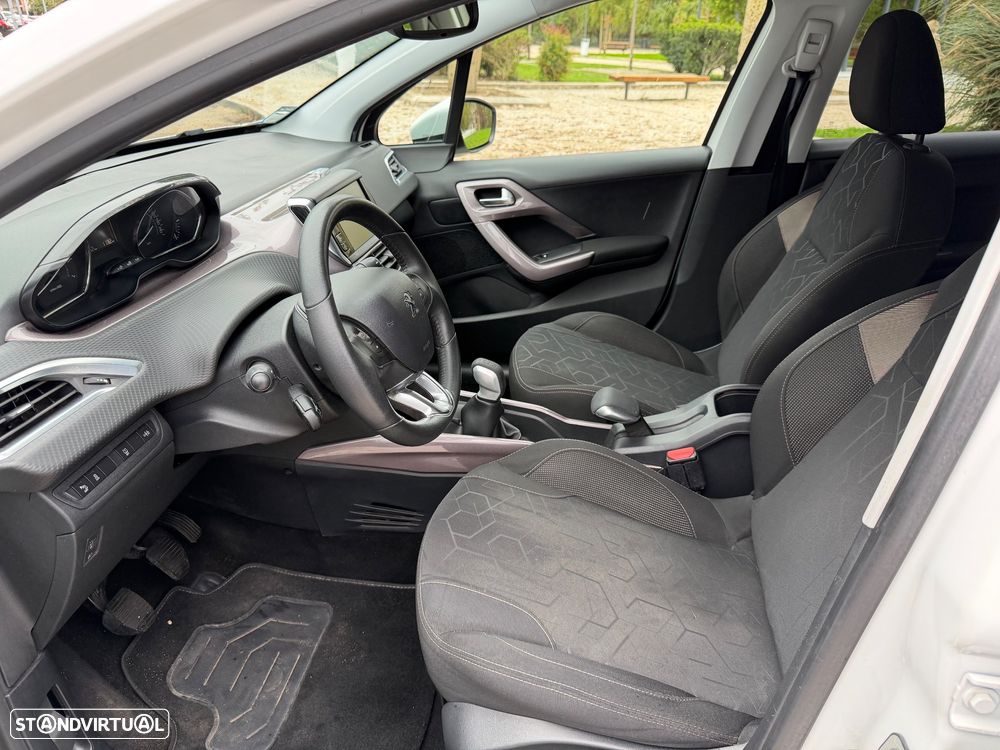 Peugeot 2008 1.2 VTi Active - 19