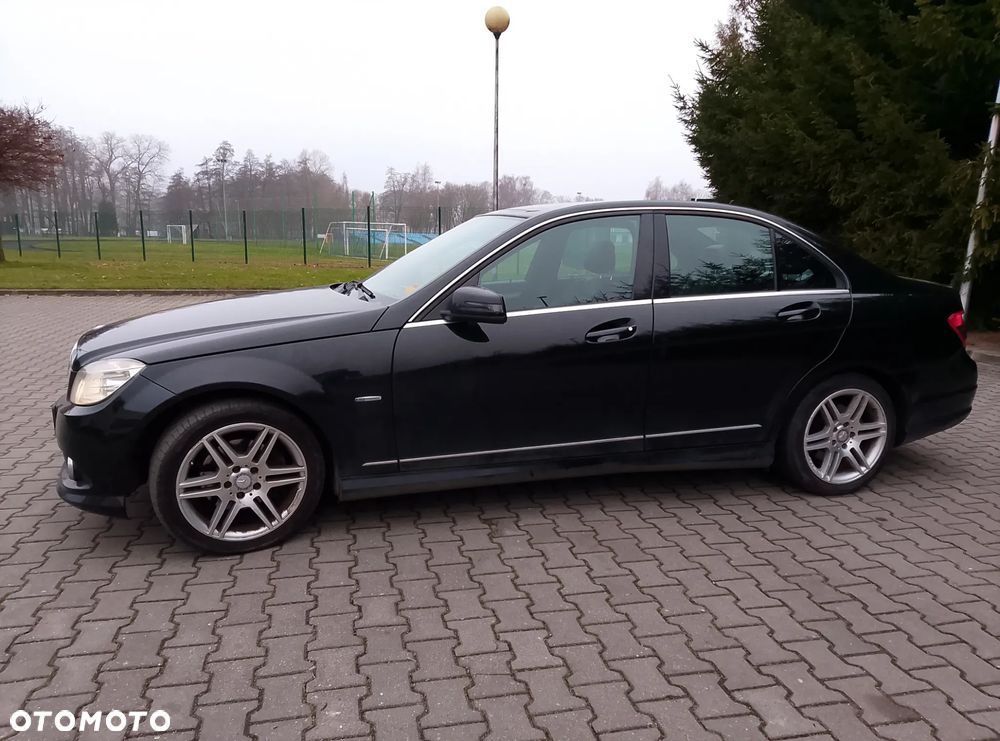 Mercedes-Benz Klasa C 180 Kompressor BlueEFFICIENCY Avantgarde - 1