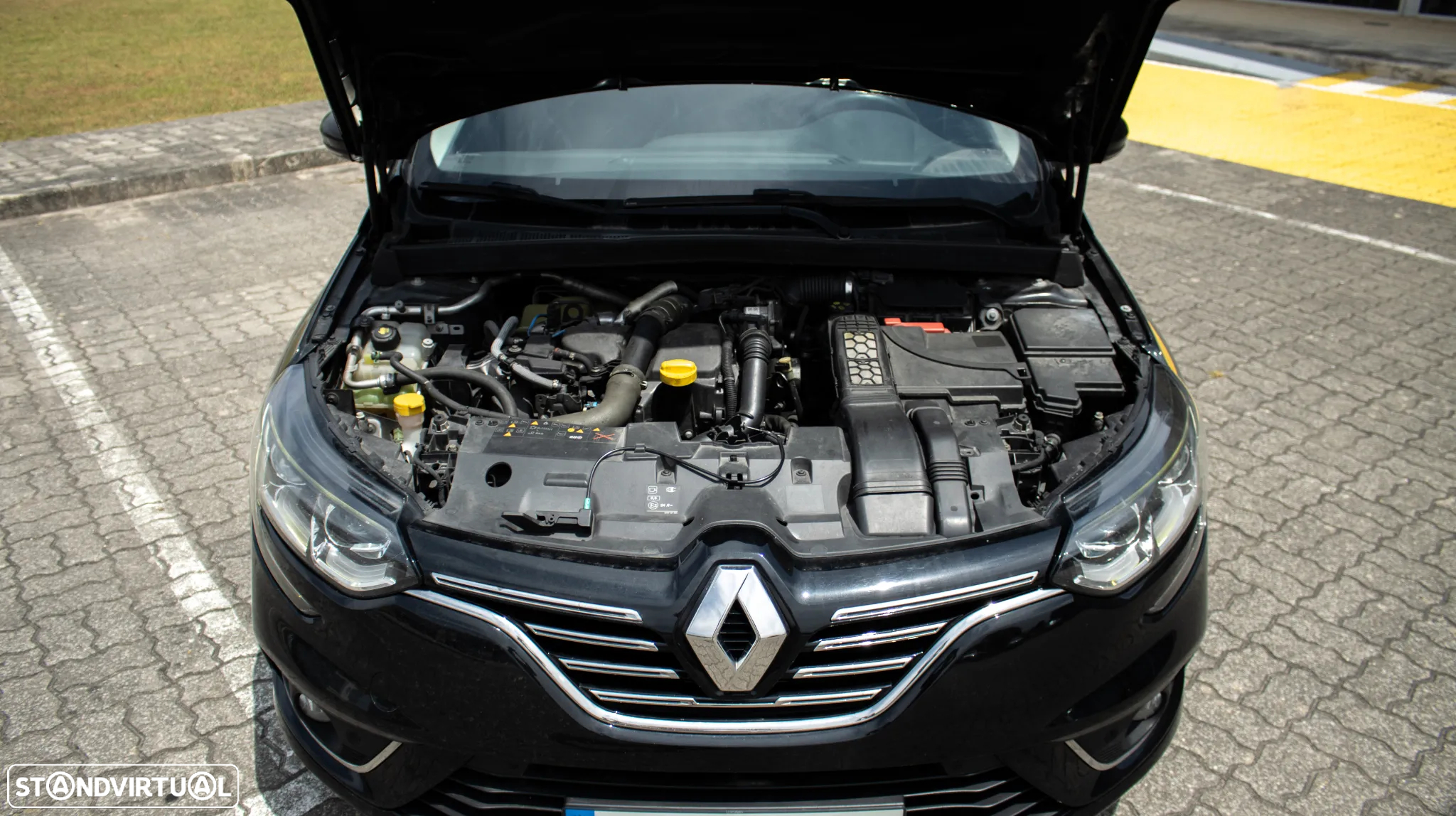 Renault Mégane Sport Tourer - 16