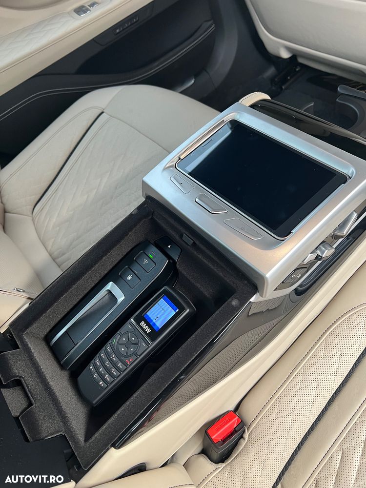 BMW Seria 7 745Le xDrive AT PHEV - 8