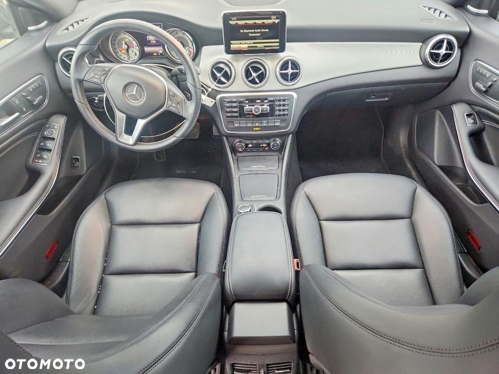 Mercedes-Benz CLA 250 4Matic 7G-DCT - 7