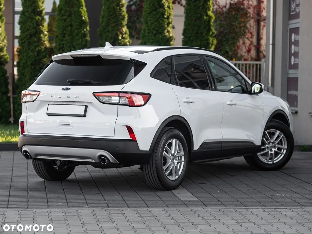 Ford Kuga - 13