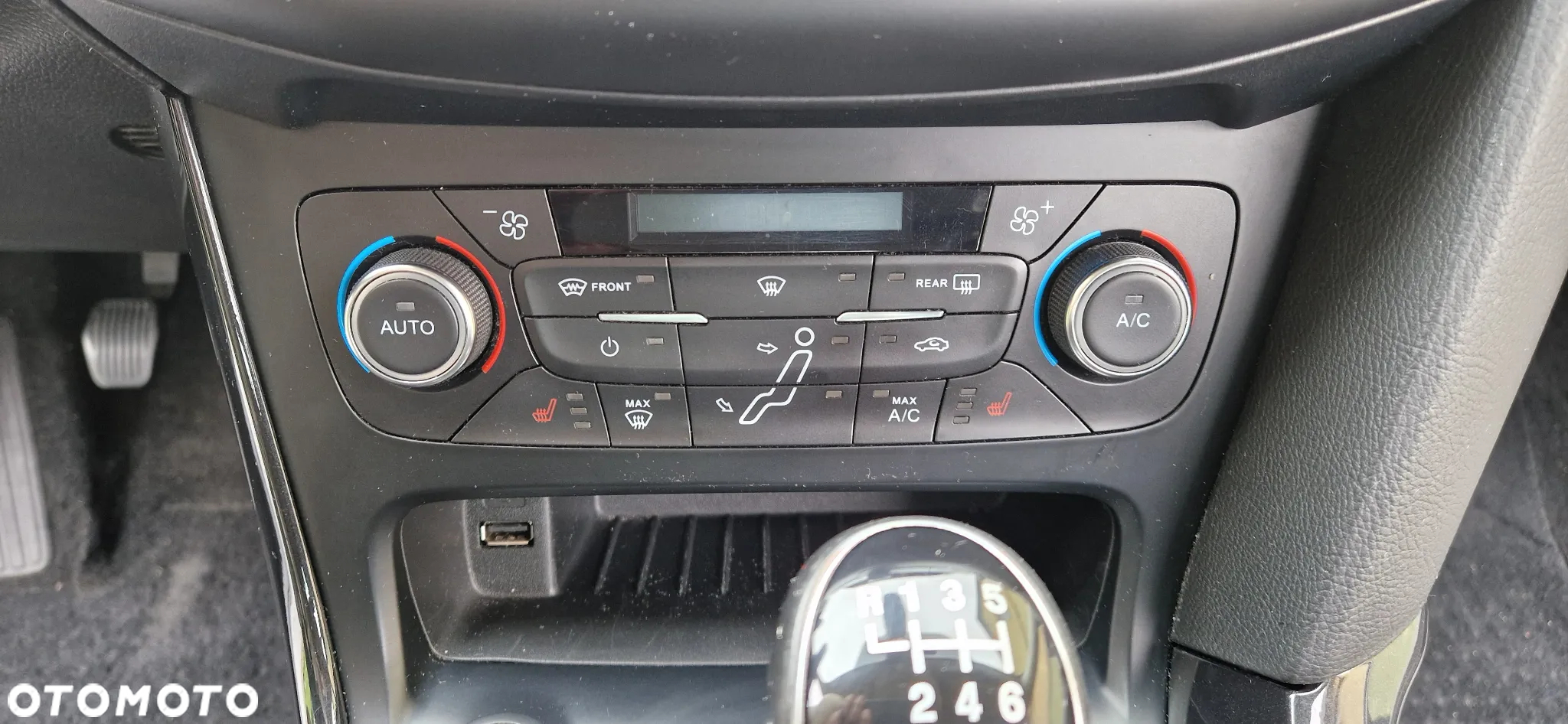 Ford Focus 1.5 TDCi Titanium - 17