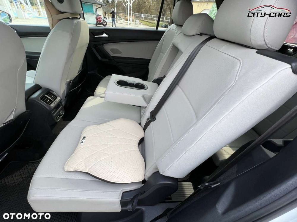 Volkswagen Tiguan - 27