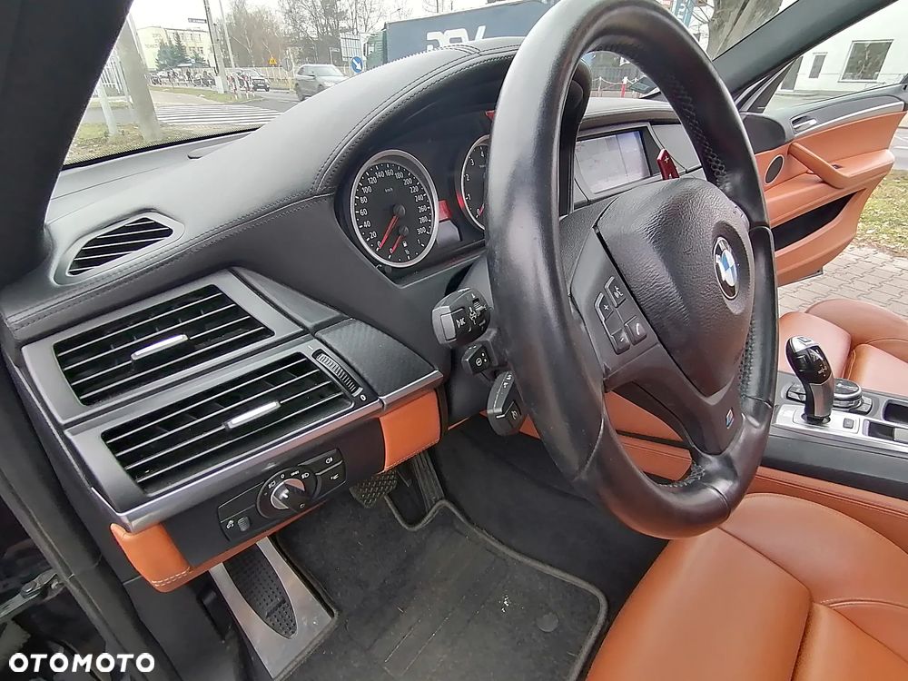 BMW X6M - 26