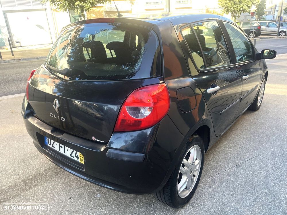 Renault Clio 1.5 dCi Dynamique - 4