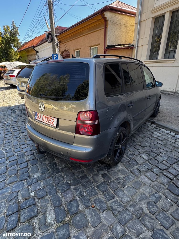Volkswagen Touran 1.9TDI Basis - 3