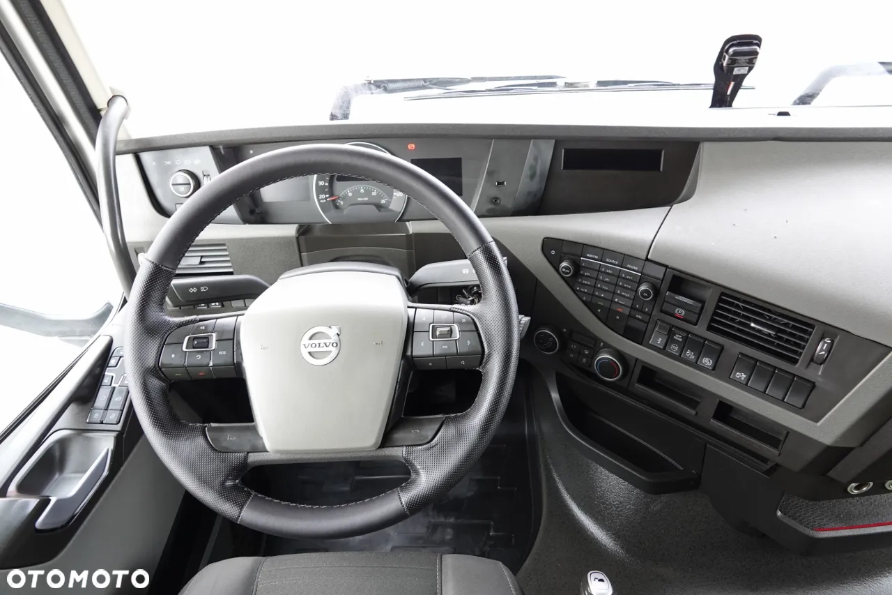 Volvo FH 460 / SPROWADZONY / PO KONTRAKCIE SERWISOWYM - 28