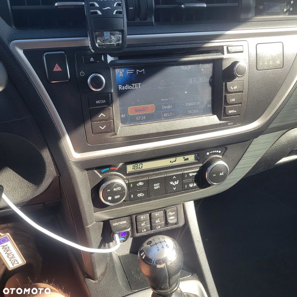 Toyota Auris 2.0 D-4D Premium Comfort - 10