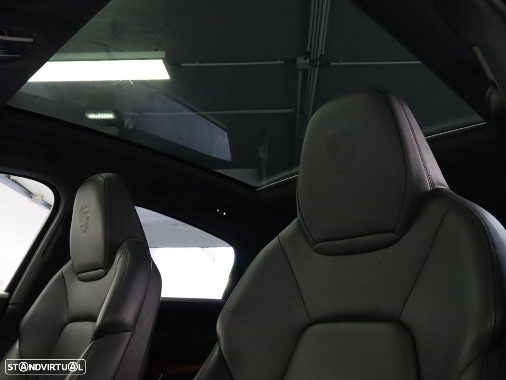 Porsche Cayenne Coupé E-Hybrid - 27