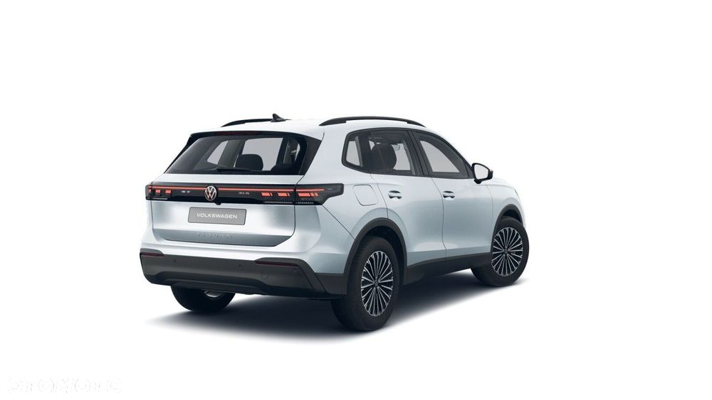 Volkswagen Tiguan - 5