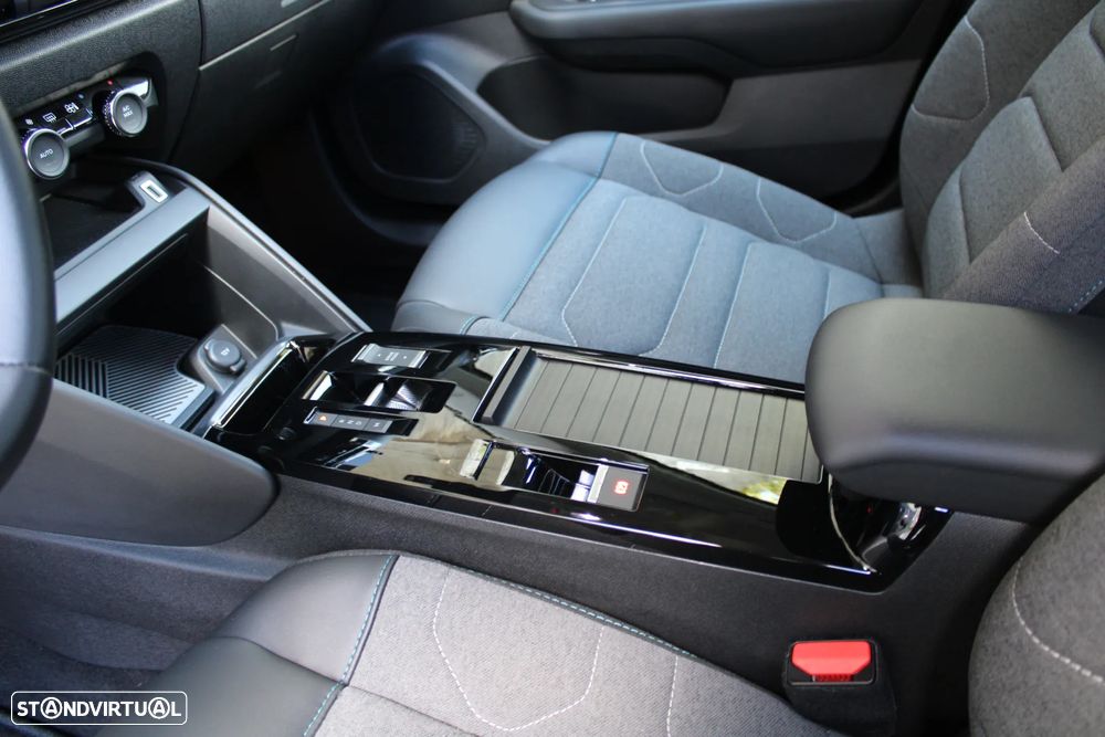 Citroën C4 1.2 PureTech Feel Pack EAT8 - 29