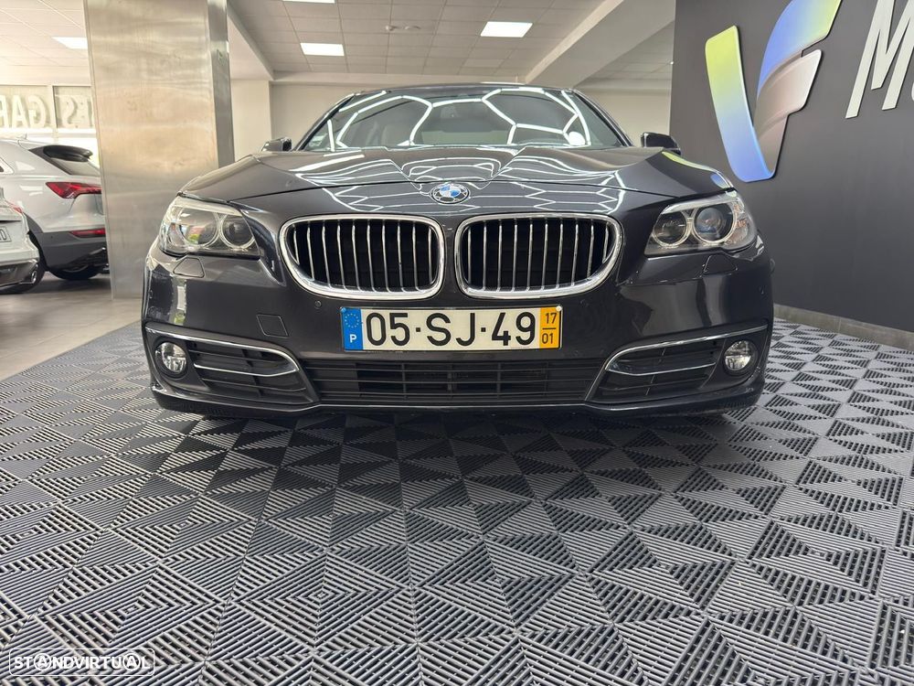BMW 520 d xDrive Line Luxury Auto - 2