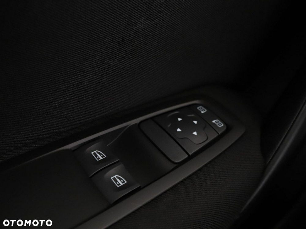 Renault Megane ENERGY TCe 100 LIFE - 26