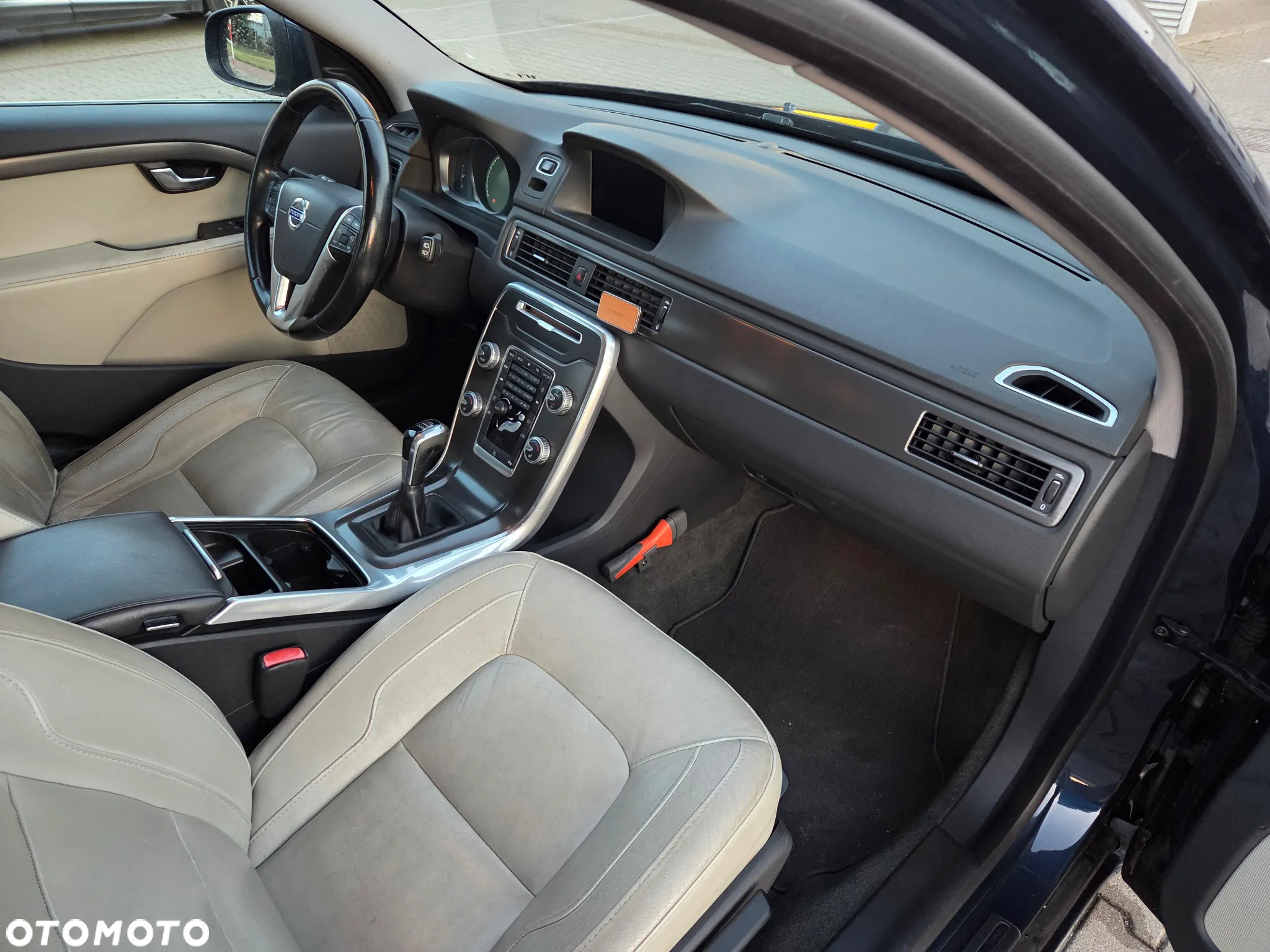 Volvo V70 - 11