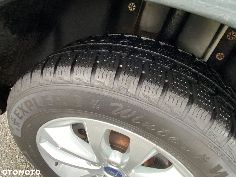 Ford Kuga 2.0 TDCi 4x4 Titanium - 12