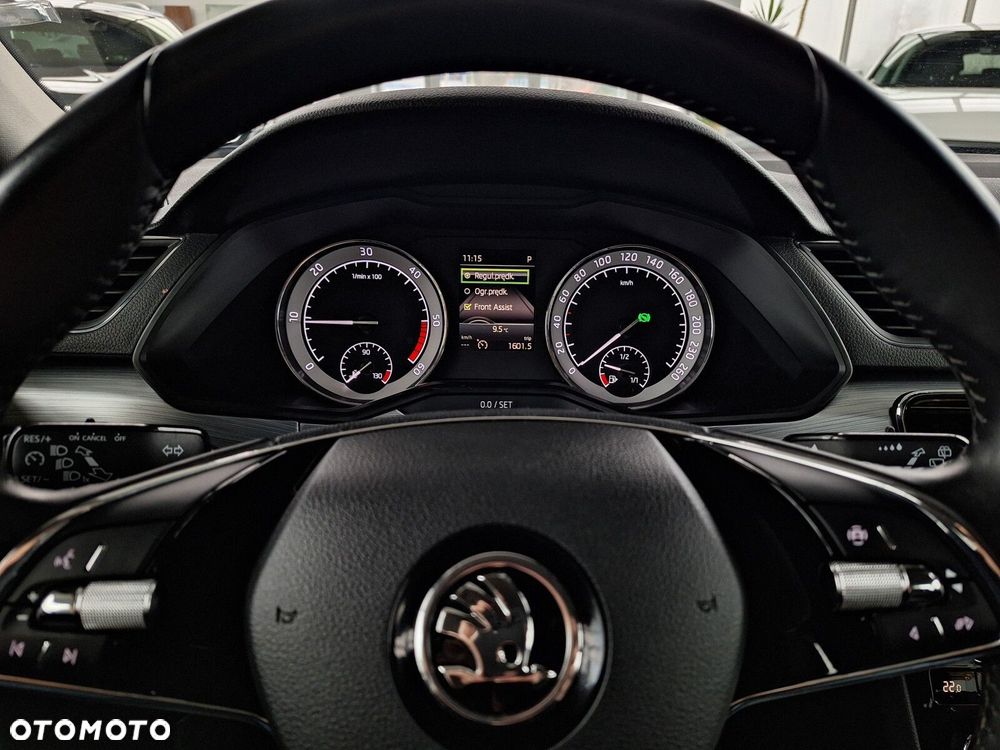 Skoda Superb 2.0 TDI SCR Ambition DSG - 22