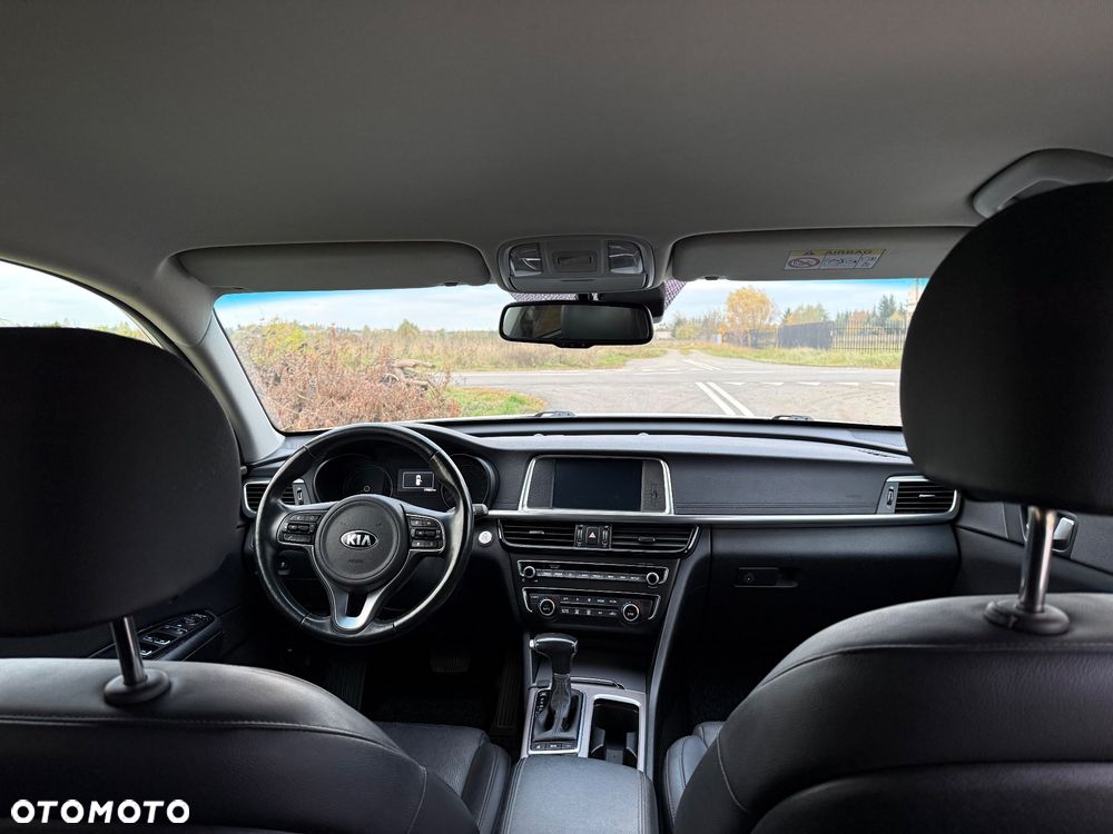Kia Optima - 18