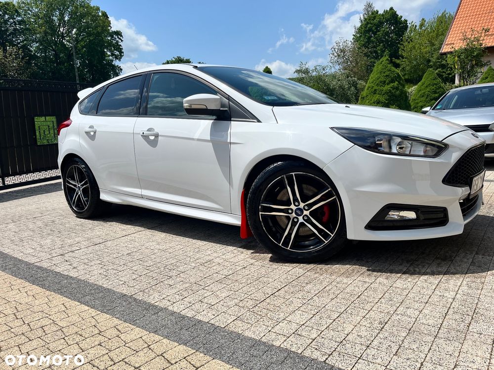 Ford Focus 2.0 EcoBoost ST - 7