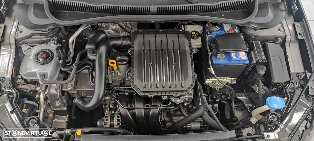 VW Polo - 40