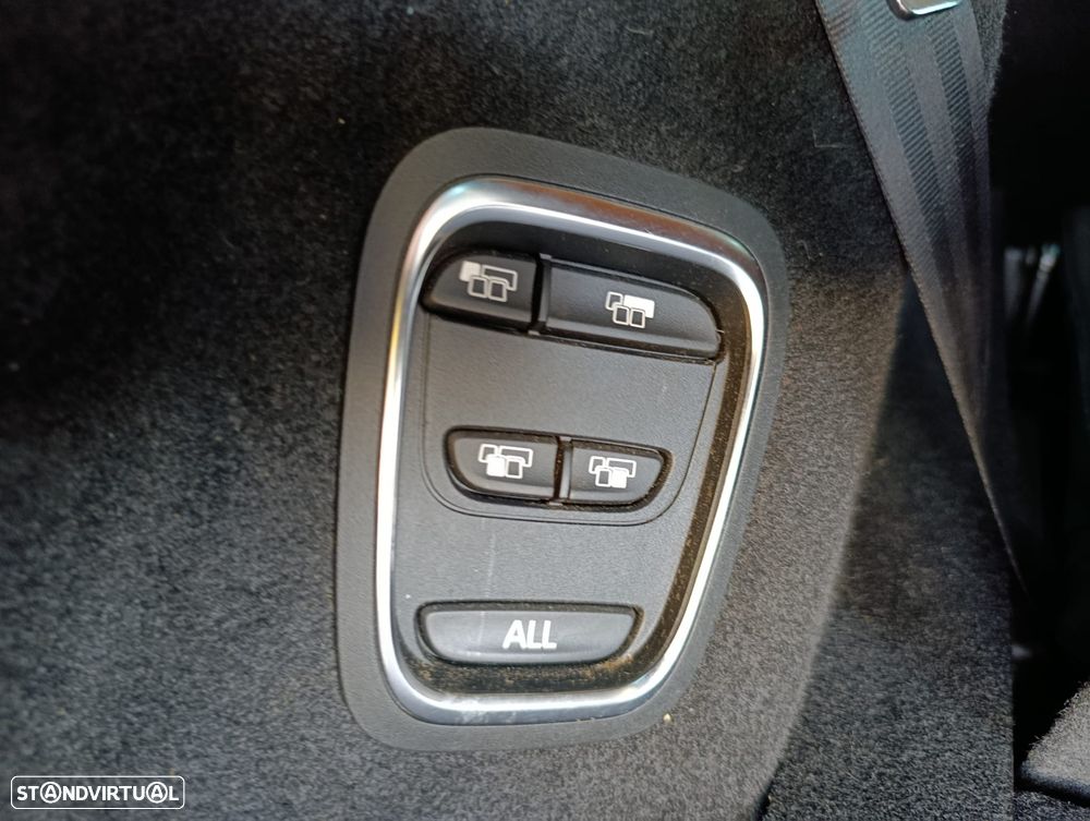 Renault Grand Scénic dCi 110 EDC Paris - 35