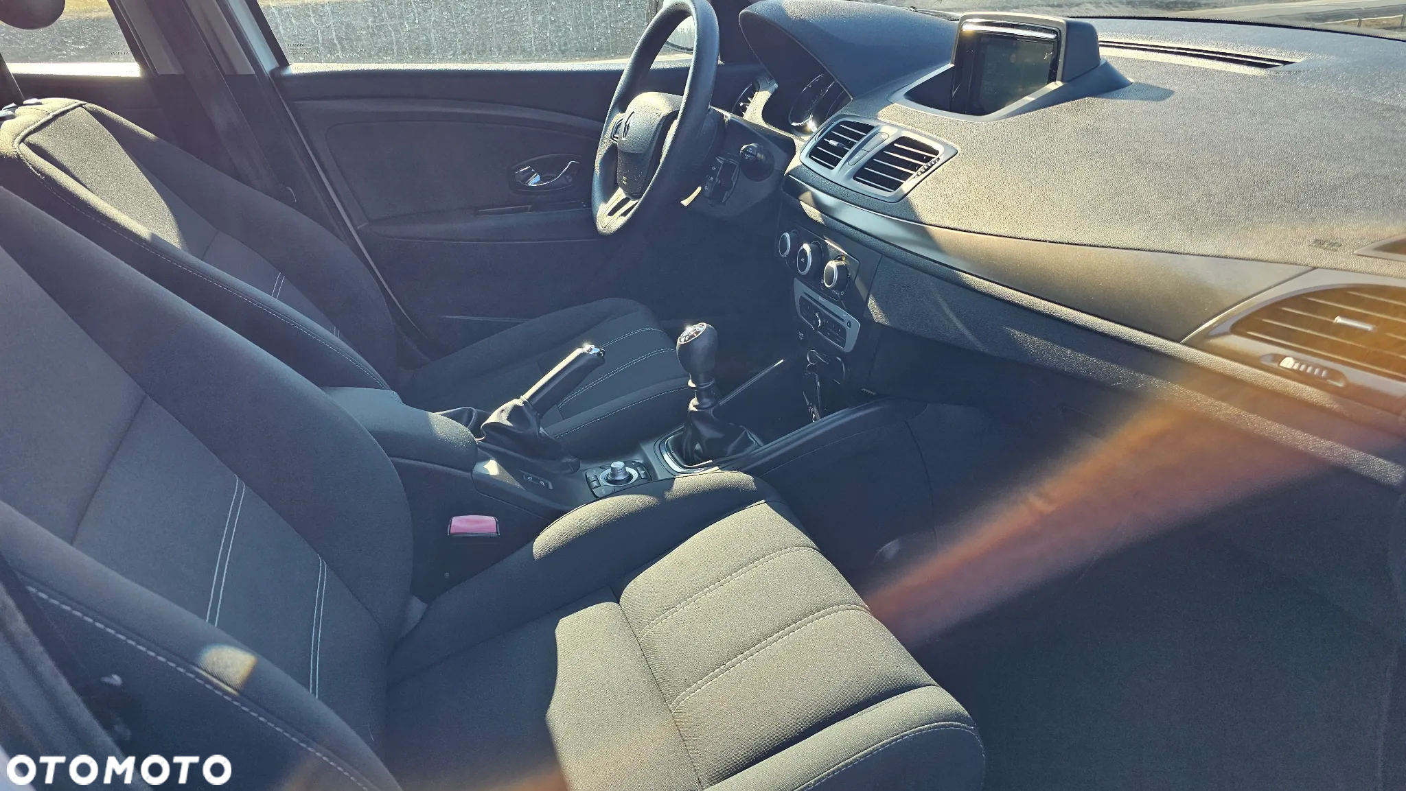 Renault Megane Grandtour ENERGY TCe 115 Start & Stop Authentique - 13