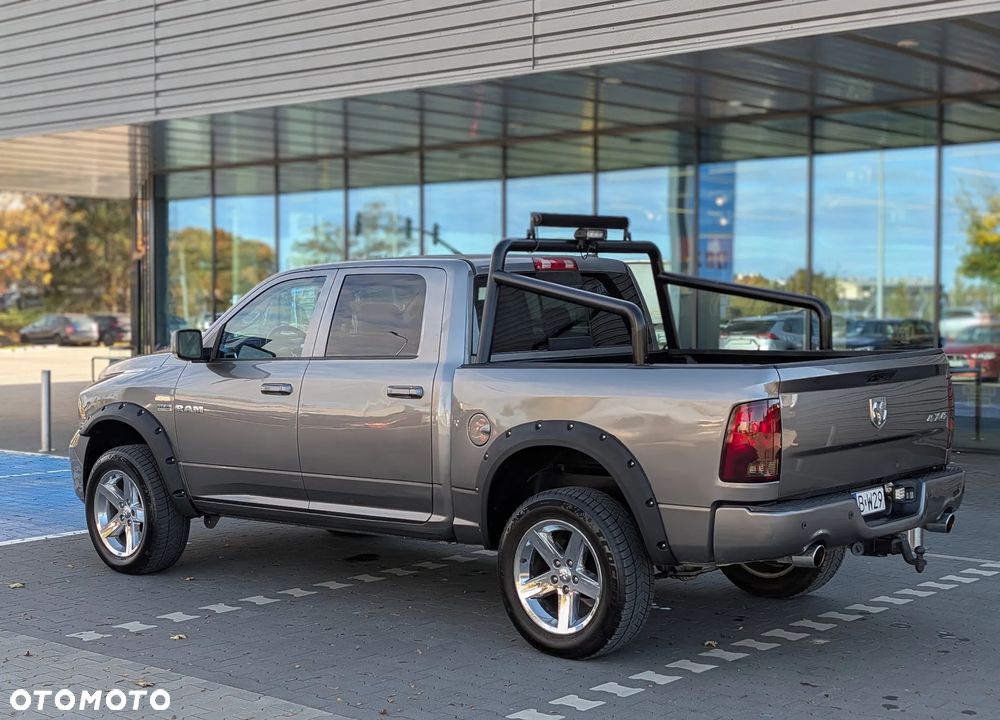Dodge RAM 5.7 4x4 - 2