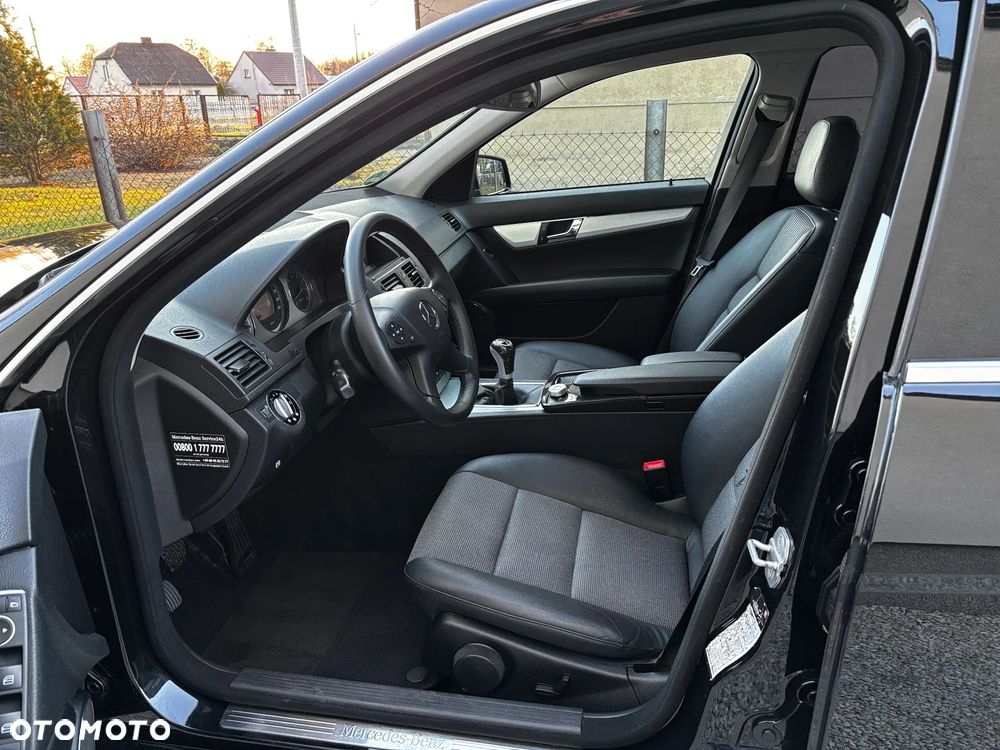 Mercedes-Benz Klasa C 180 Kompressor Avantgarde - 9