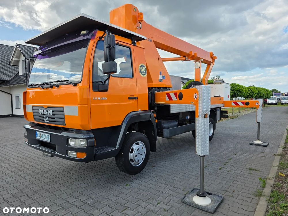 MAN Wumag WT 230 - 21