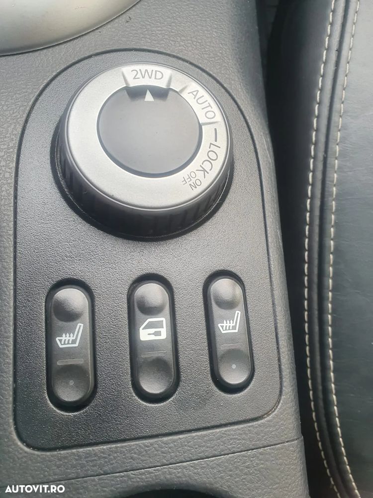 Nissan Qashqai 2.0 DCI 4 x 4 DPF tekna - 7