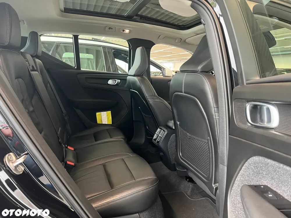 Volvo XC 40 D4 AWD Geartronic Inscription - 17