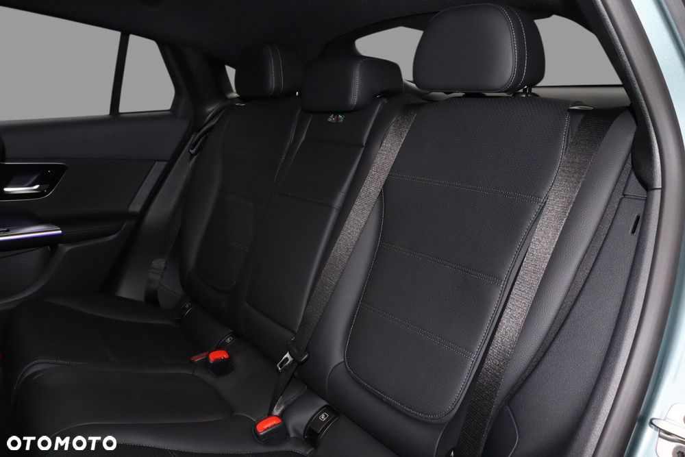 Mercedes-Benz GLC - 16