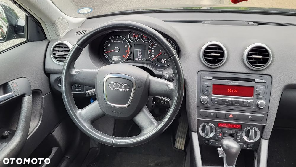 Audi A3 Sportback - 2