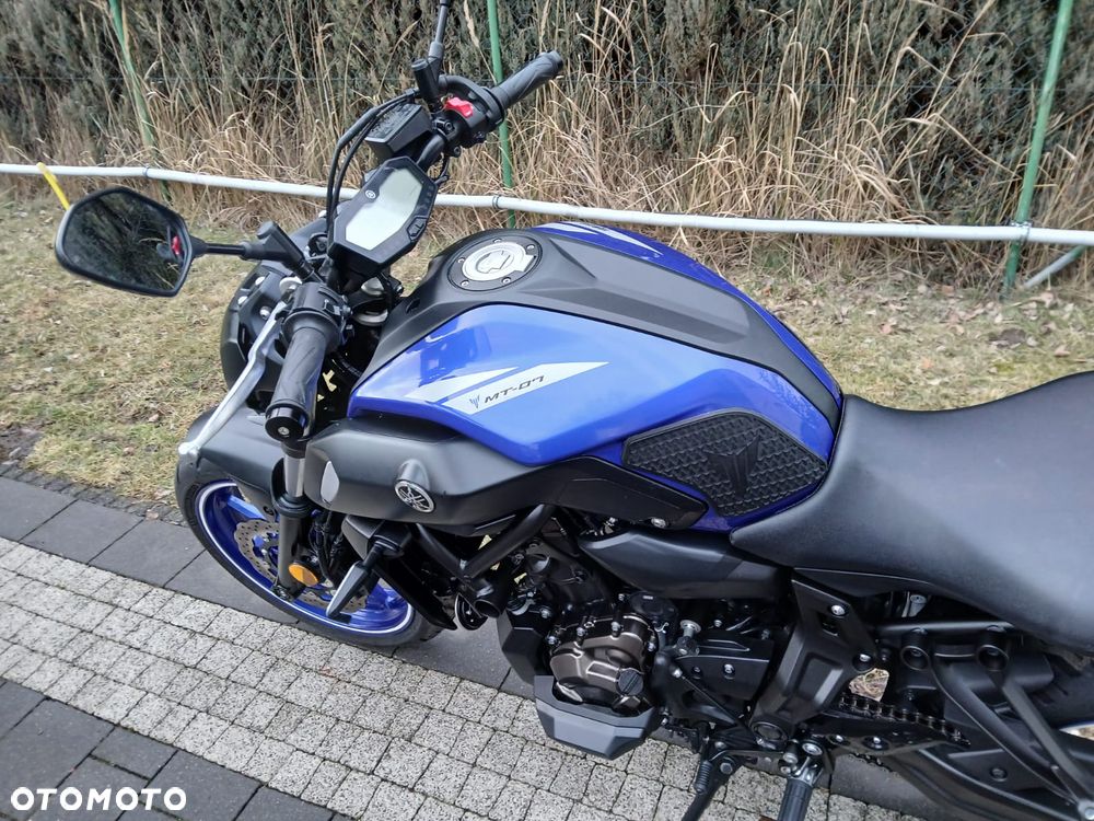 Yamaha MT - 12