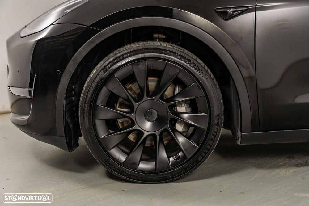 Tesla Model Y Performance Tração Integral - 24