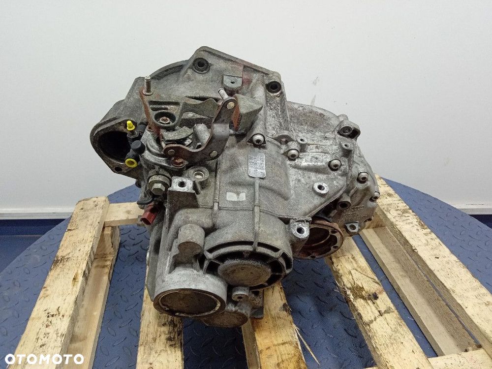 VW TOURAN I 03- 2.0 TDI 140KM SKRZYNIA BIEGÓW MANUALNA KXD MT 6 - 4