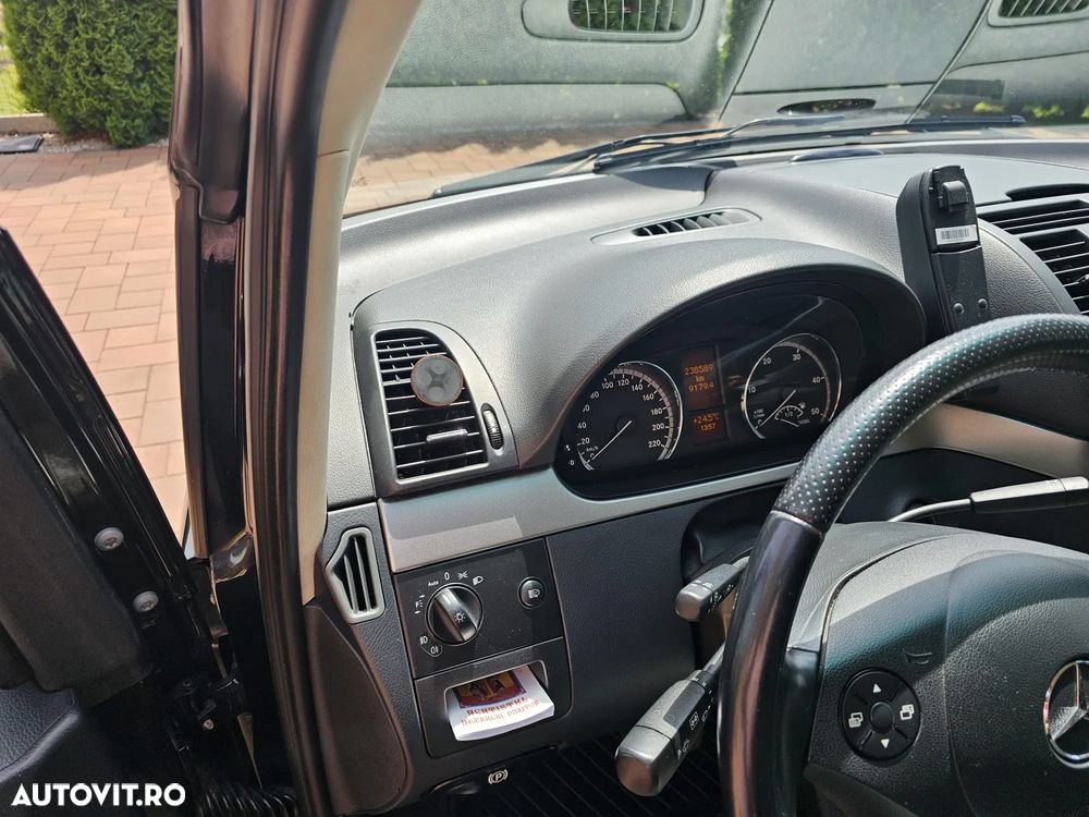 Mercedes-Benz Viano - 4