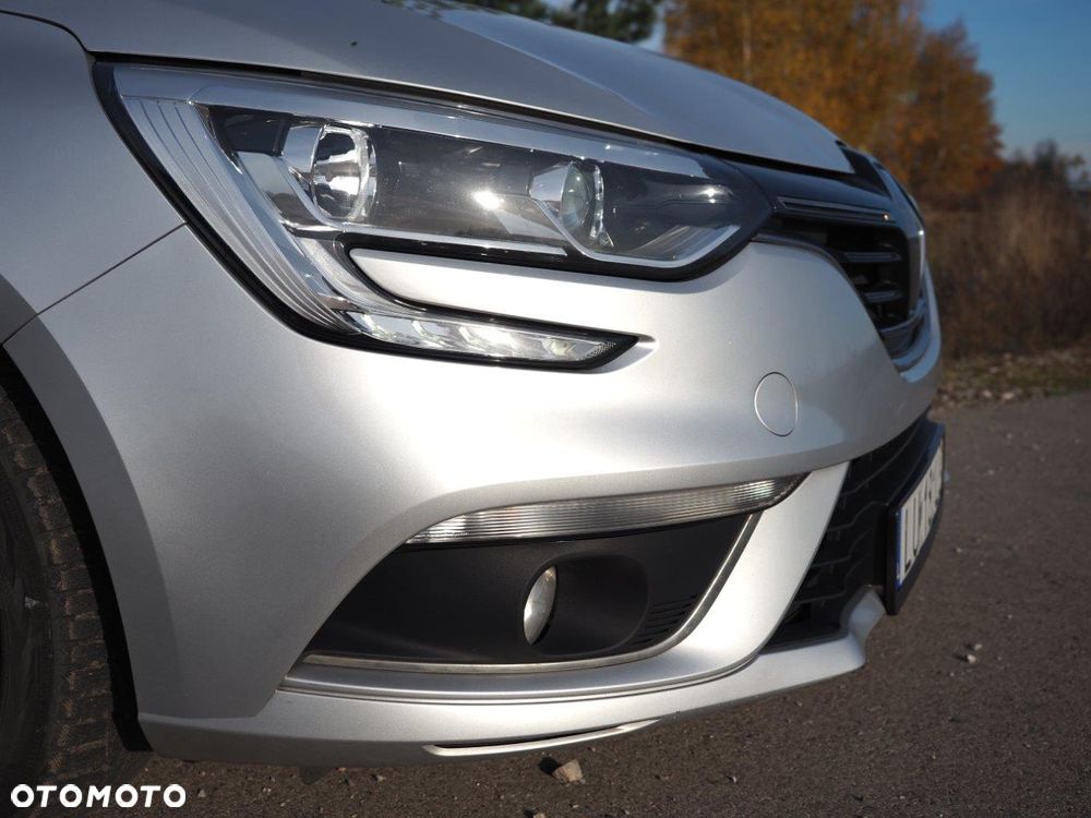 Renault Megane 1.5 Blue dCi Business - 17