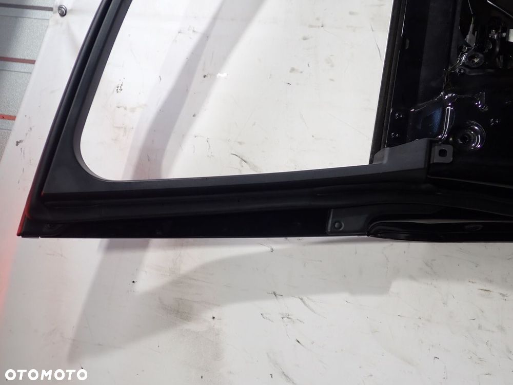 DRZWI LEWY PRZÓD INFINITI M37X KOL:GAC - 29