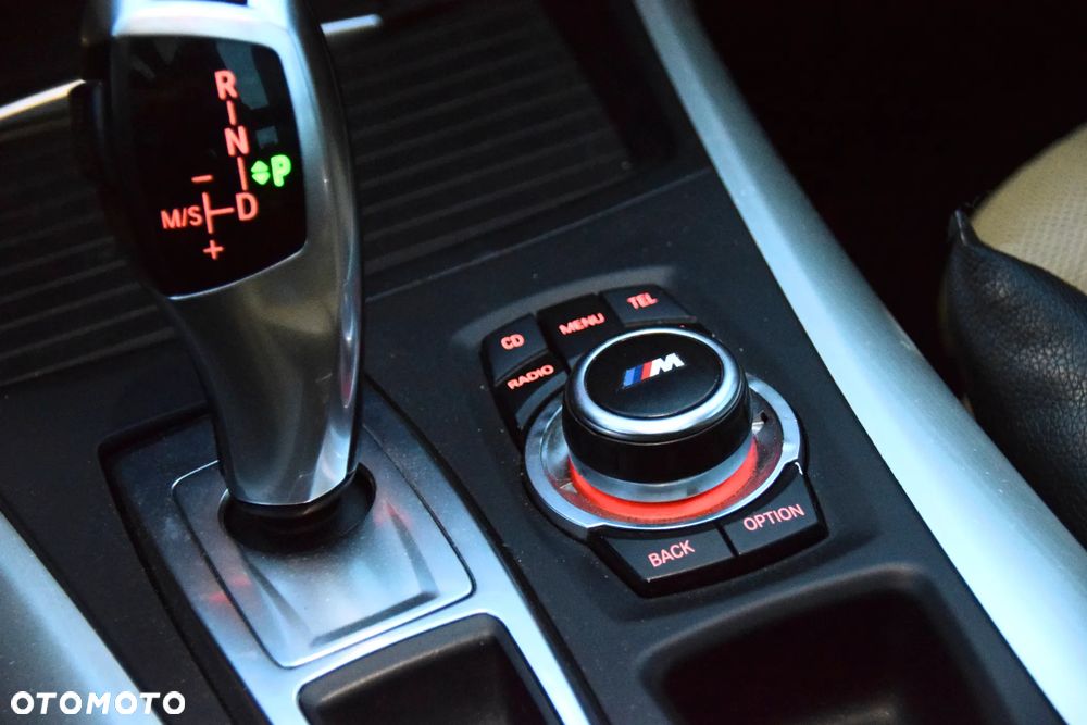 BMW X5 xDrive35d - 23