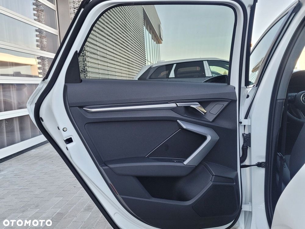 Audi A3 Sportback - 11